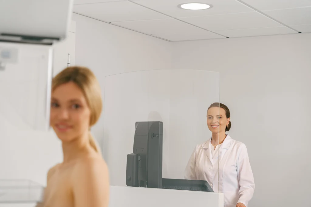 แมมโมแกรม
Mammogram
อัลตราซาวด์เต้านม
Screening
การตรวจแมมโมแกรม
